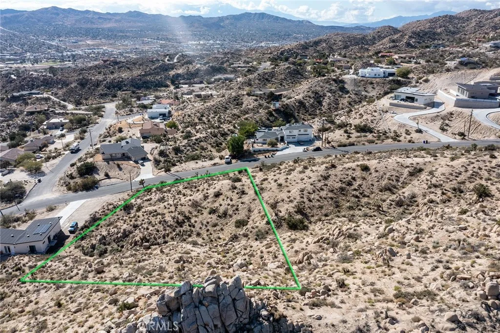 main property photo 8