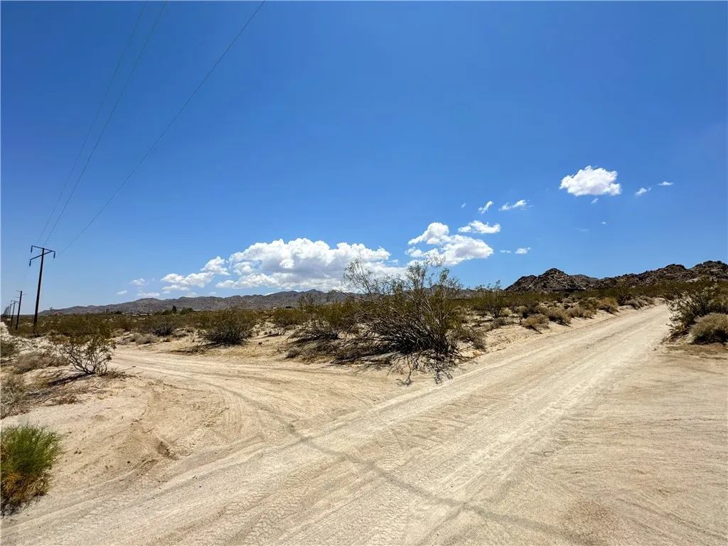 main property photo 9