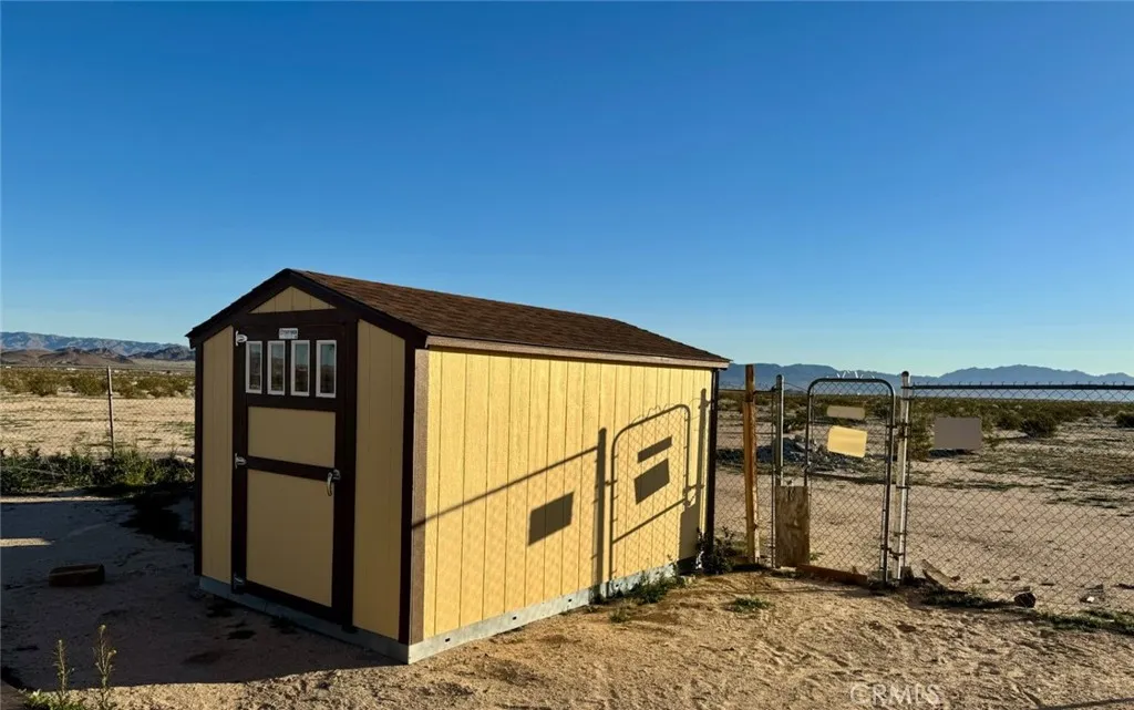 main property photo 20