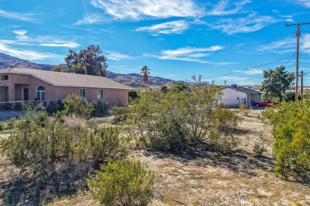 main property photo 12
