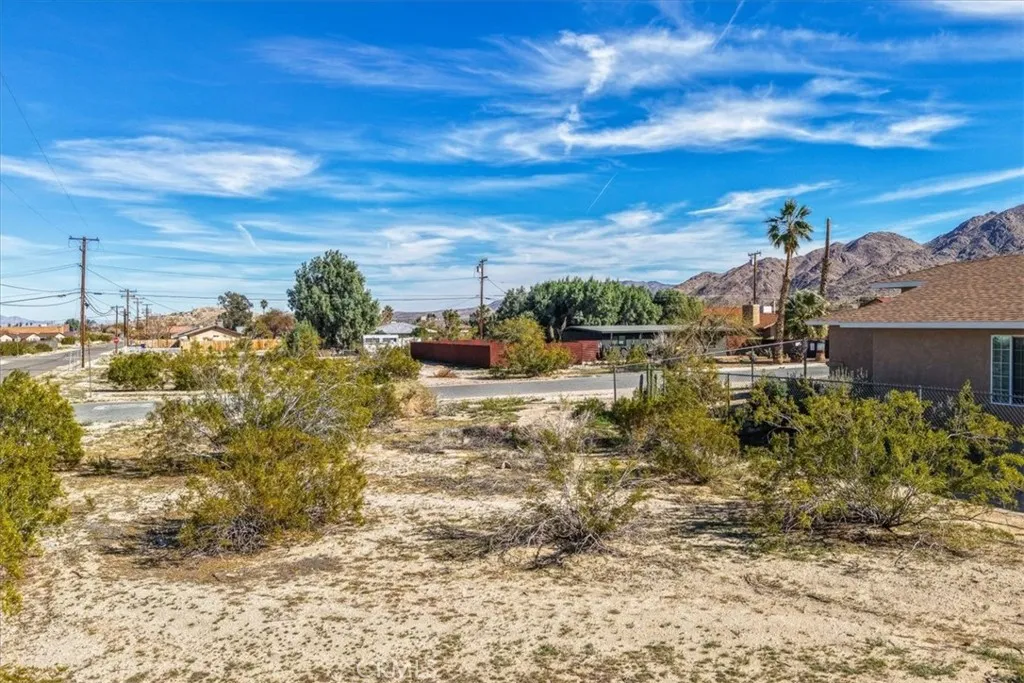 main property photo 15