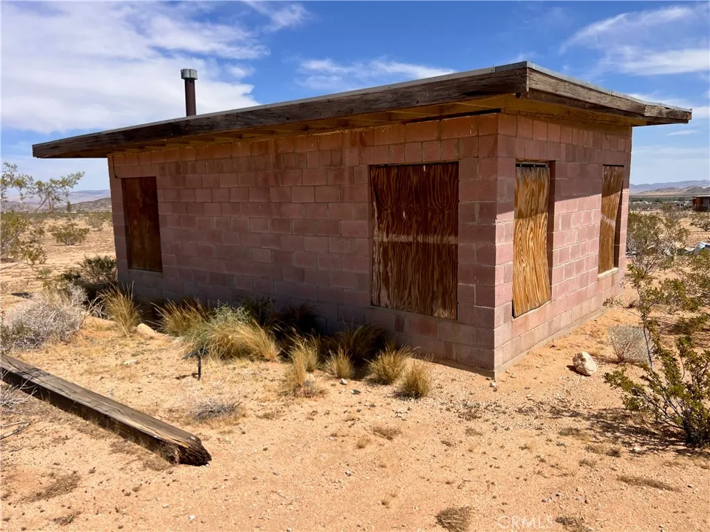 main property photo 19