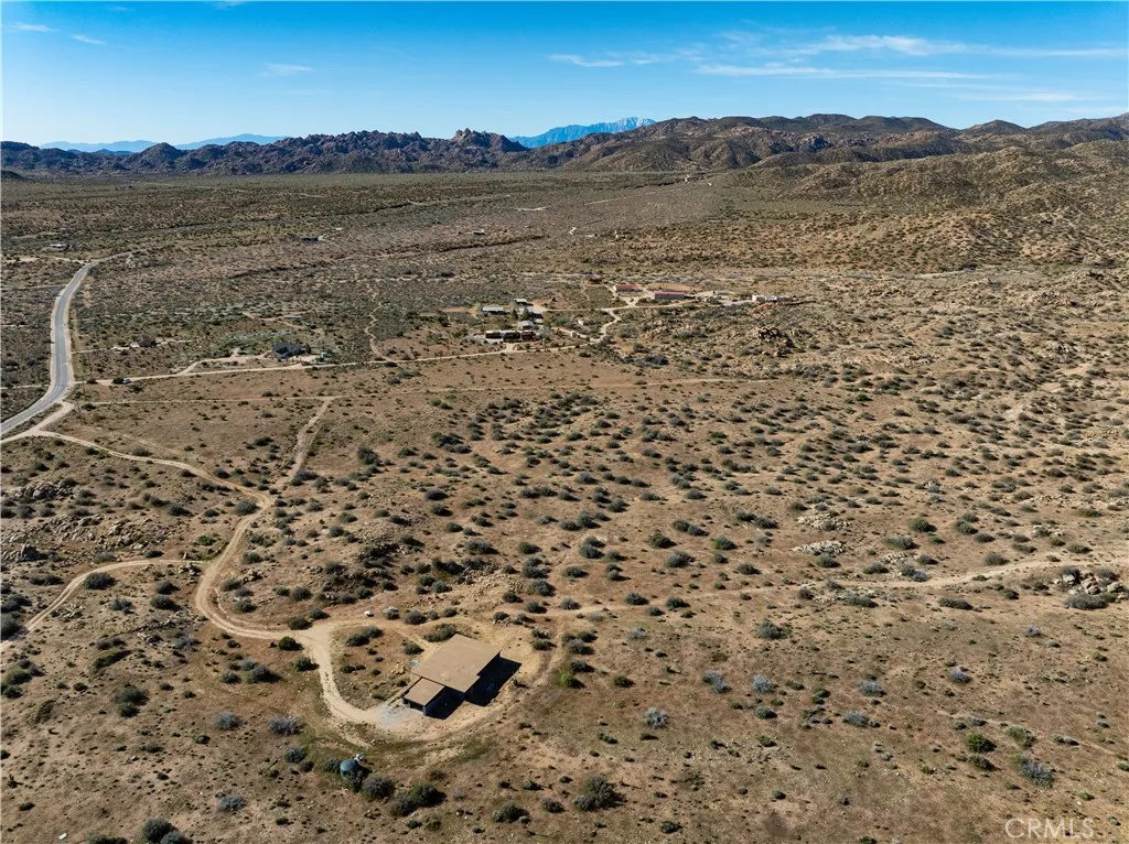 main property photo 6