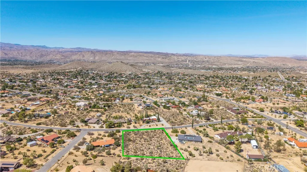 main property photo 23