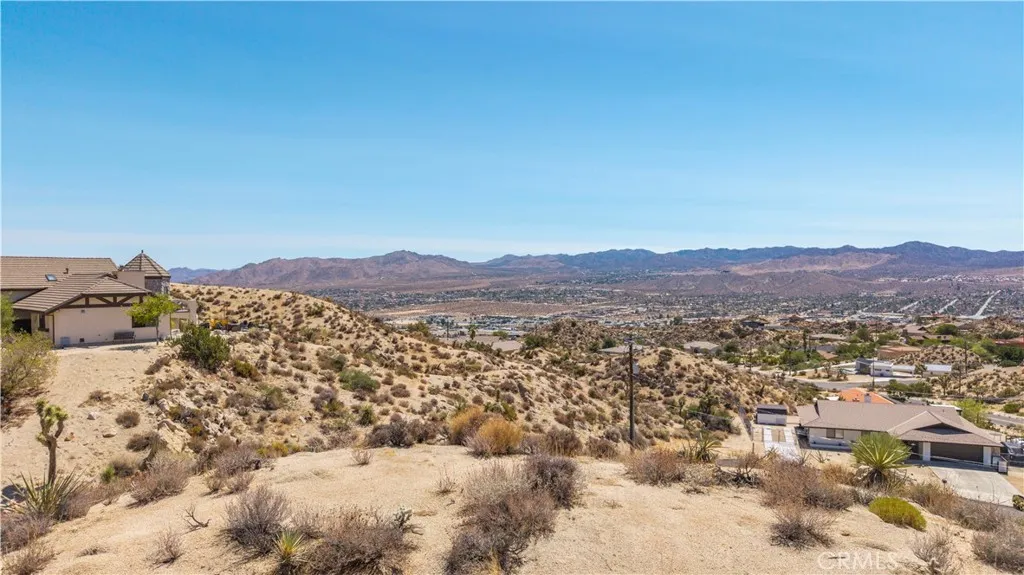 main property photo 13