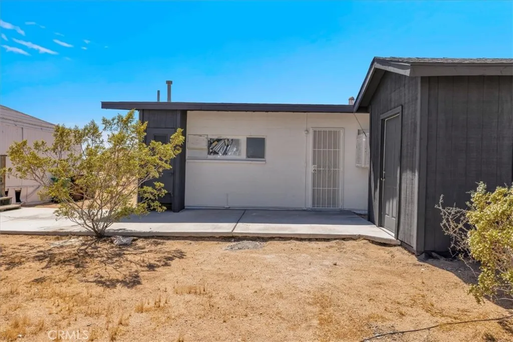 main property photo 10
