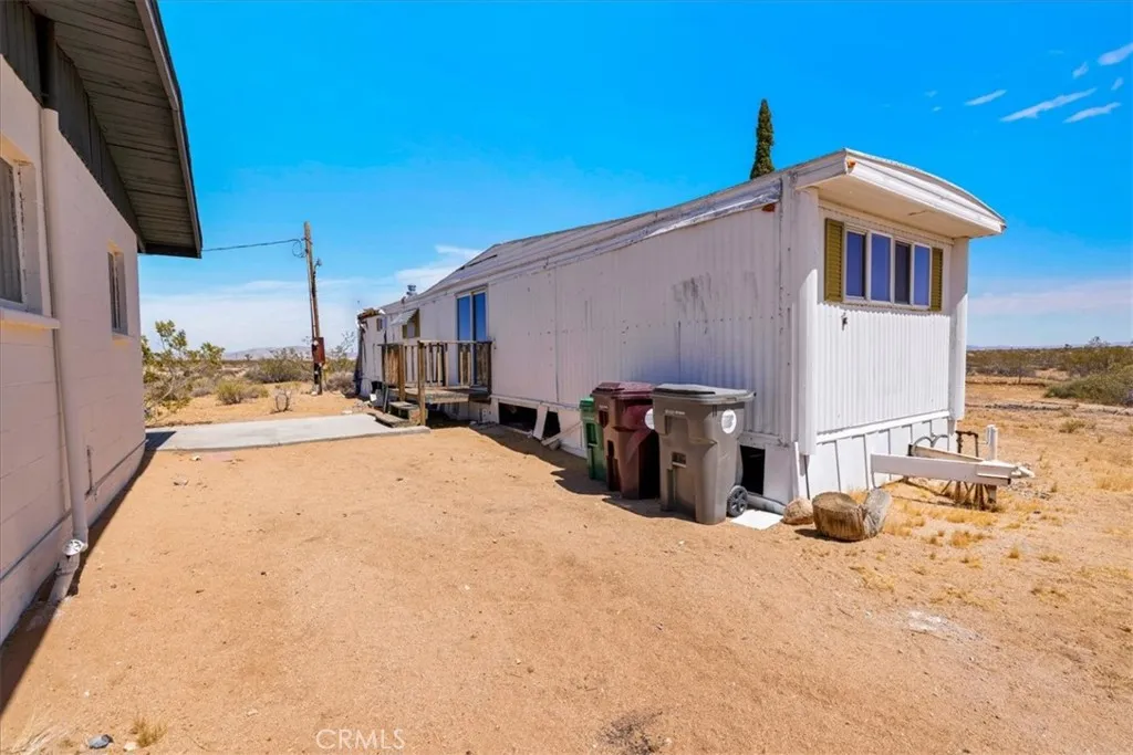 main property photo 11