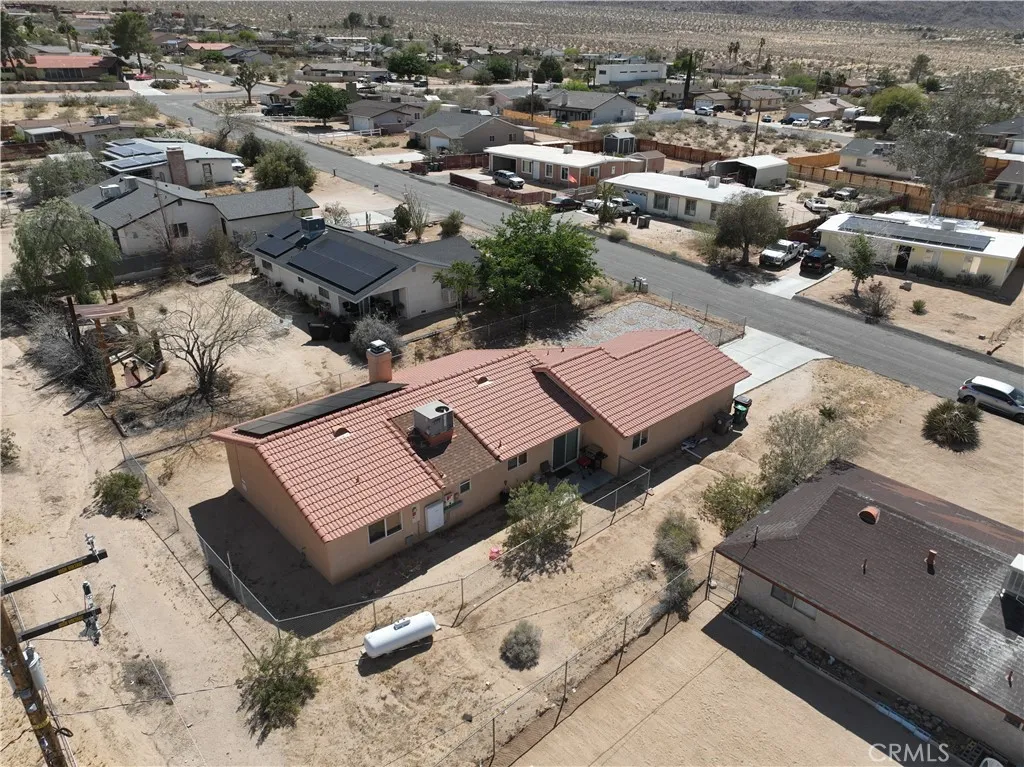 main property photo 41