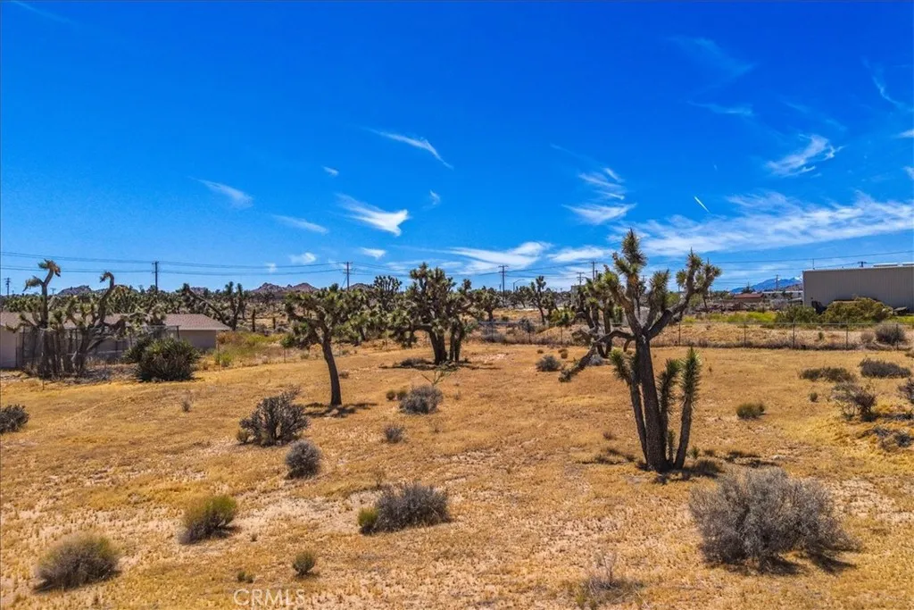 main property photo 40