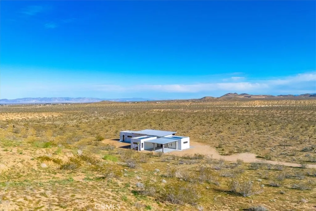 main property photo 50