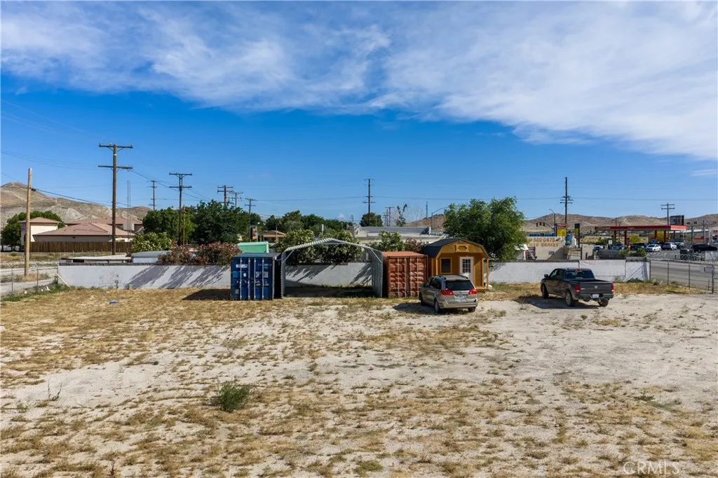 main property photo 5