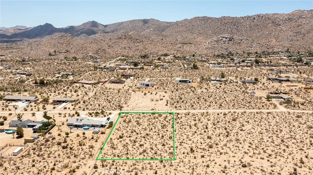 main property photo 11