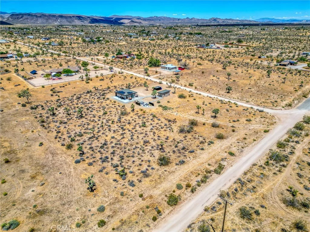 main property photo 44
