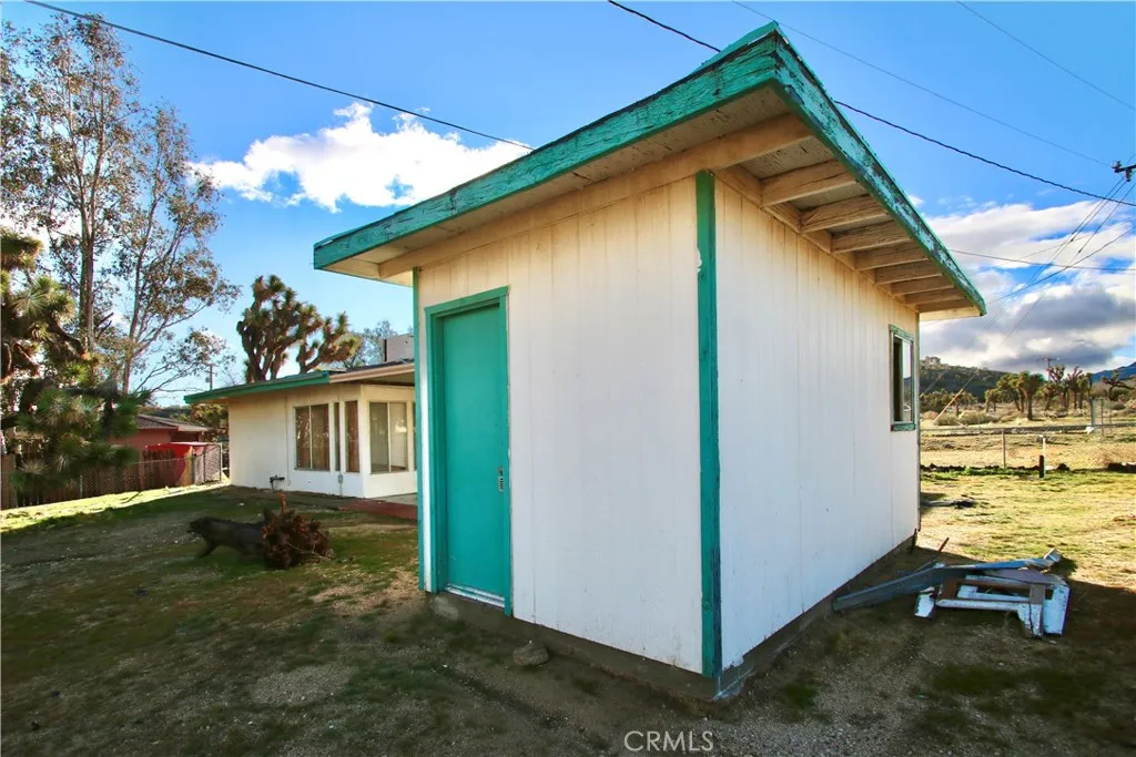 main property photo 6