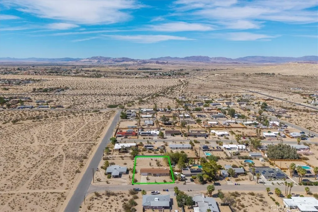 main property photo 32