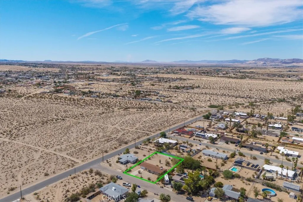 main property photo 33