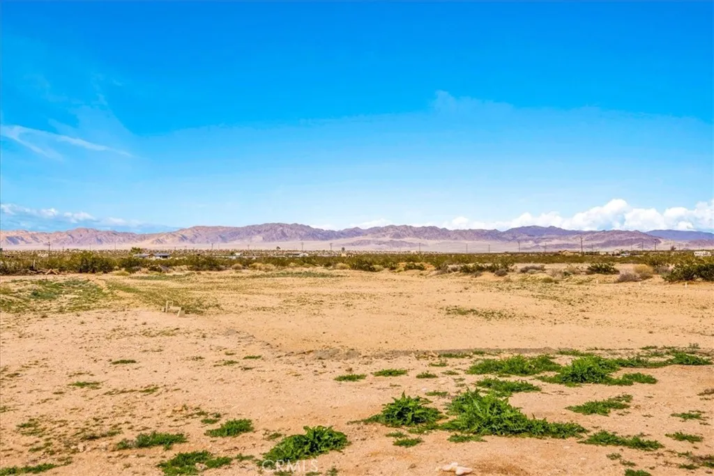 main property photo 24
