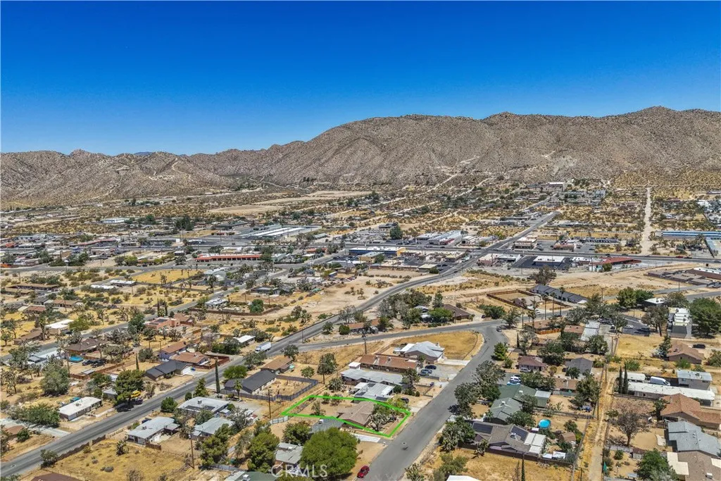 main property photo 32