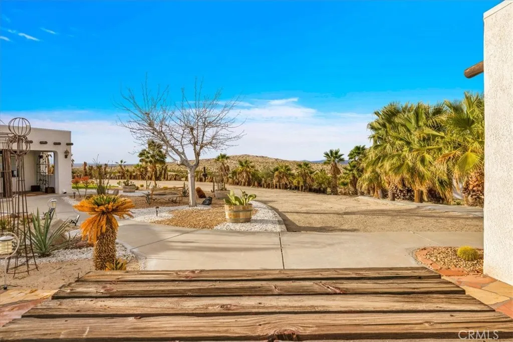 main property photo 18