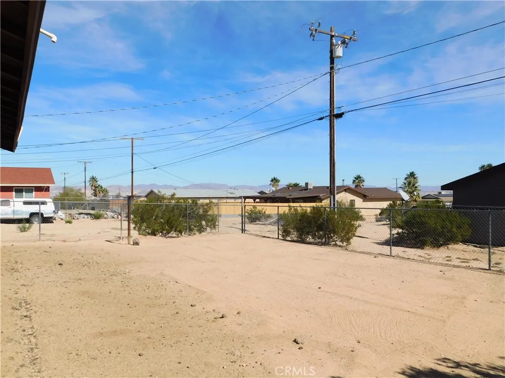 main property photo 18