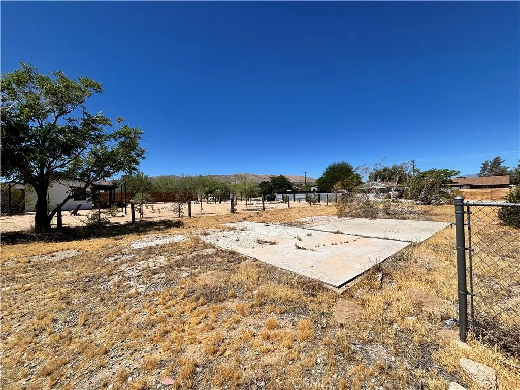 main property photo 11
