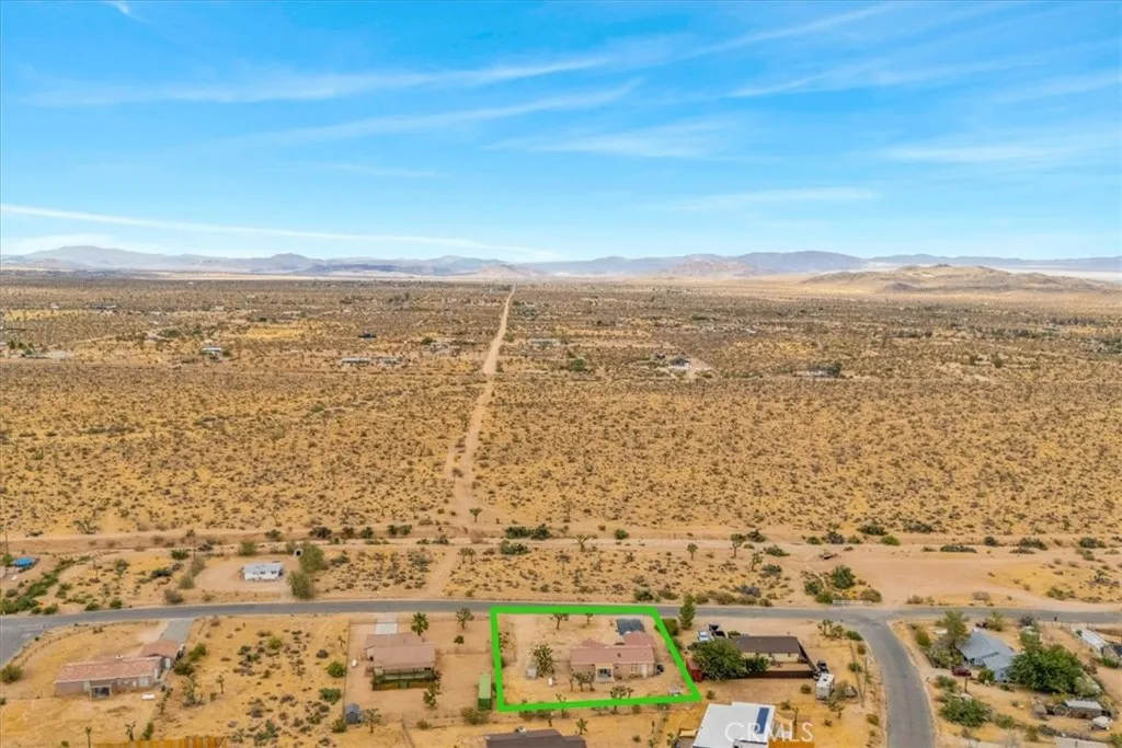 main property photo 40
