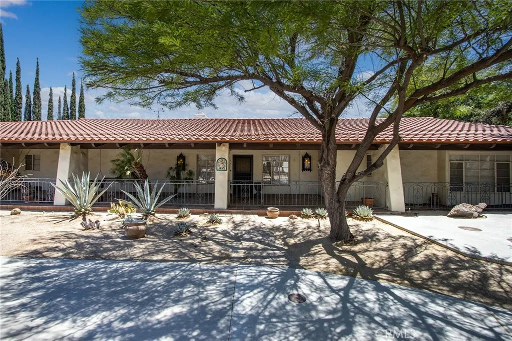main property photo 2