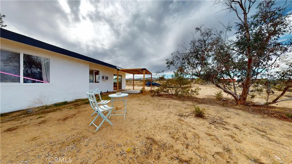 main property photo 11