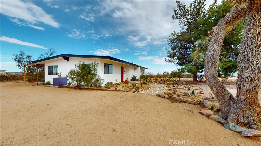main property photo 8