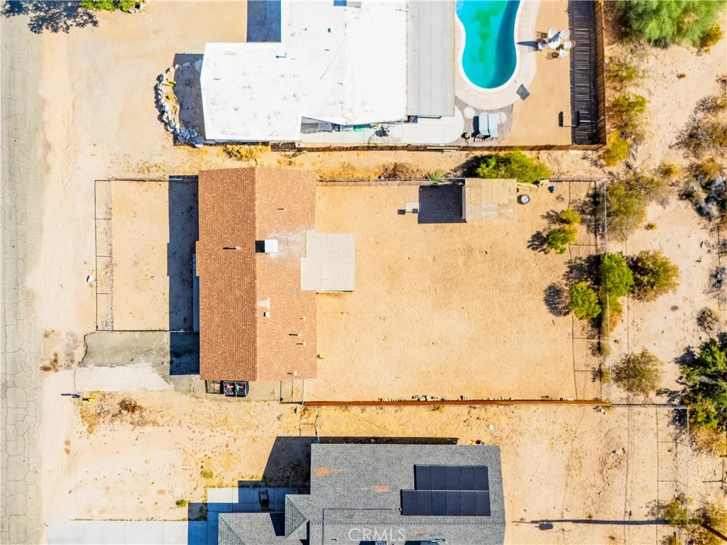 main property photo 41