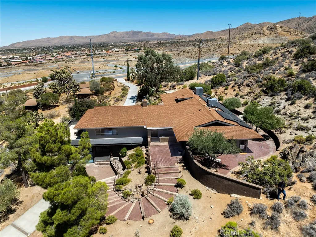 main property photo 54