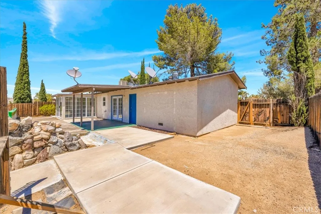 main property photo 30