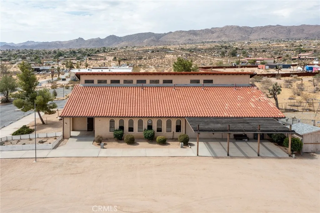 main property photo 4