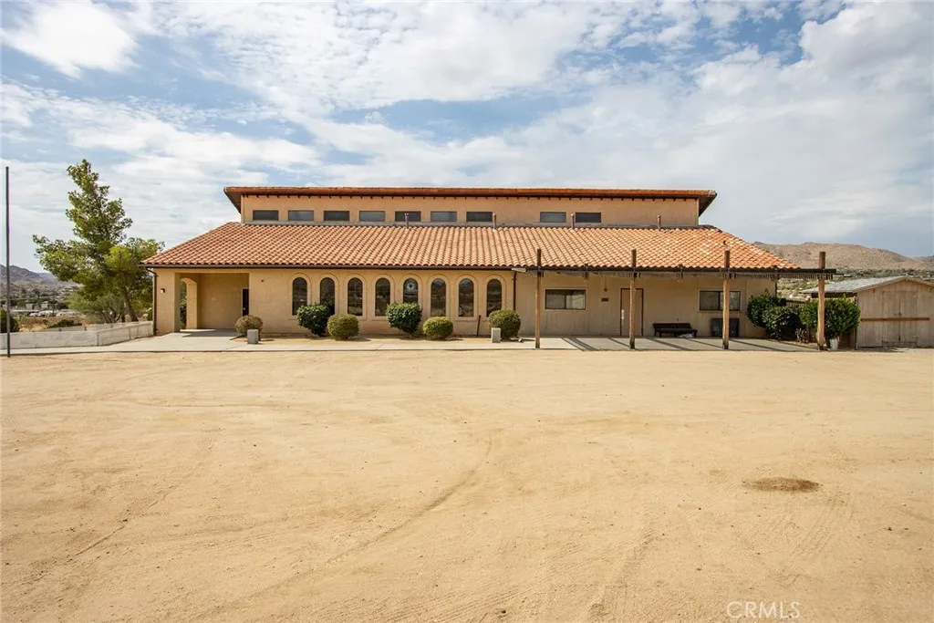 main property photo 7
