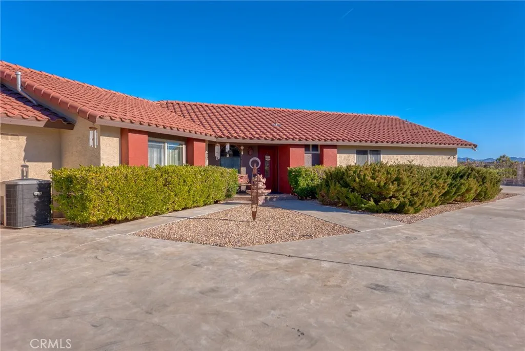 main property photo 10