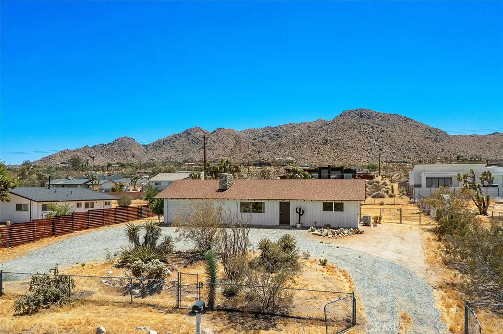main property photo 0