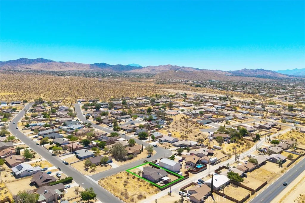 main property photo 35