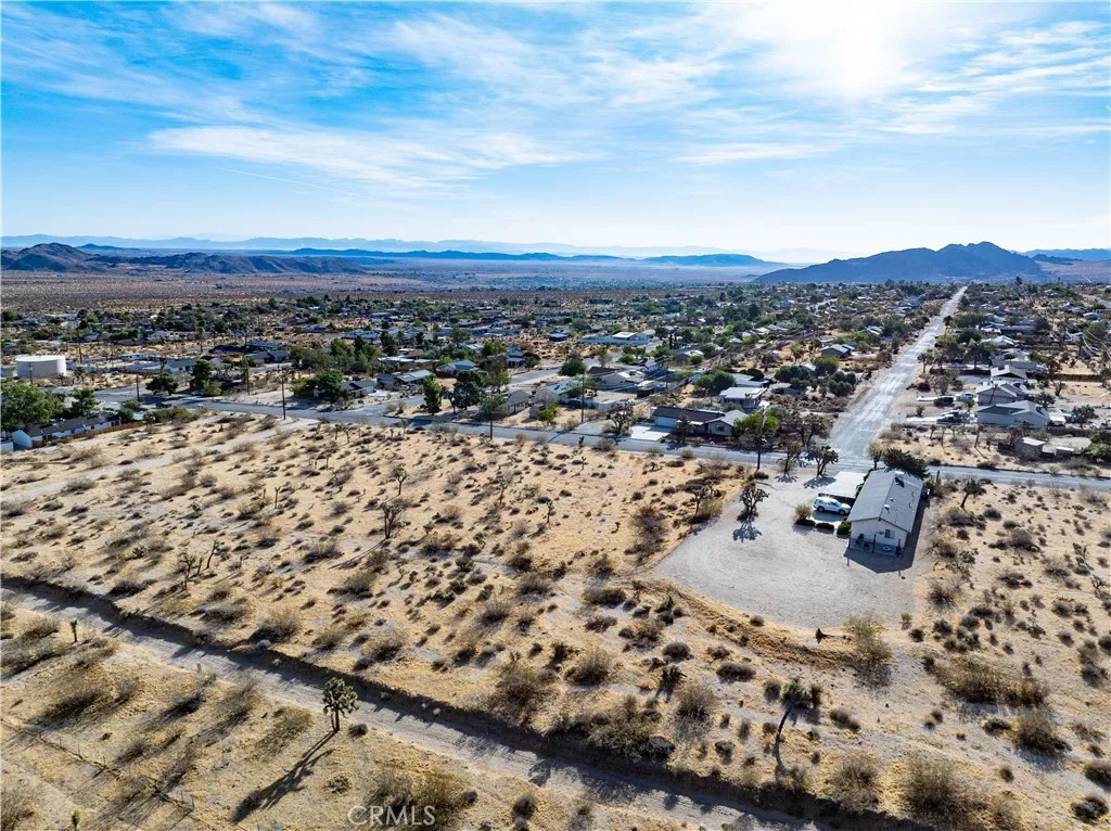 main property photo 10