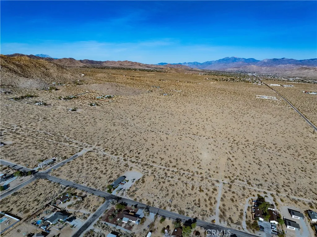 main property photo 14