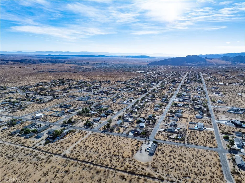 main property photo 17