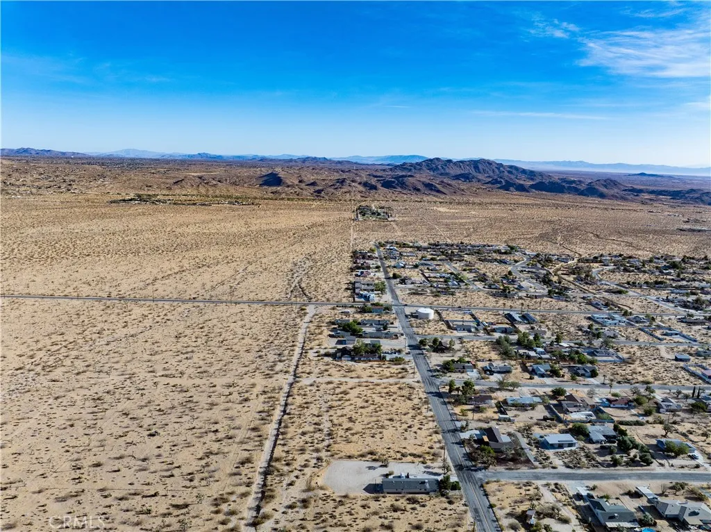 main property photo 19