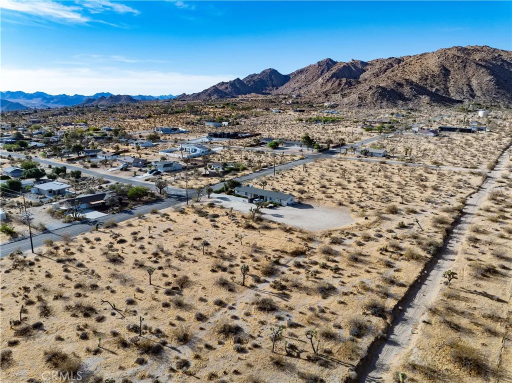 main property photo 8
