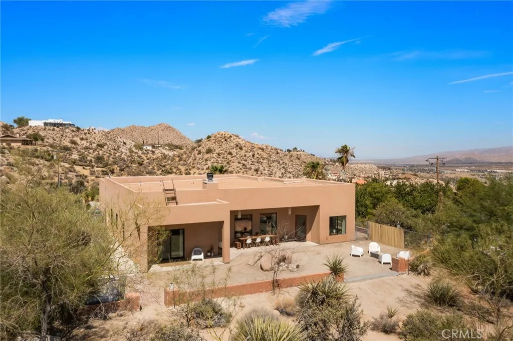 main property photo 29