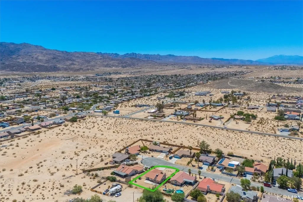main property photo 38