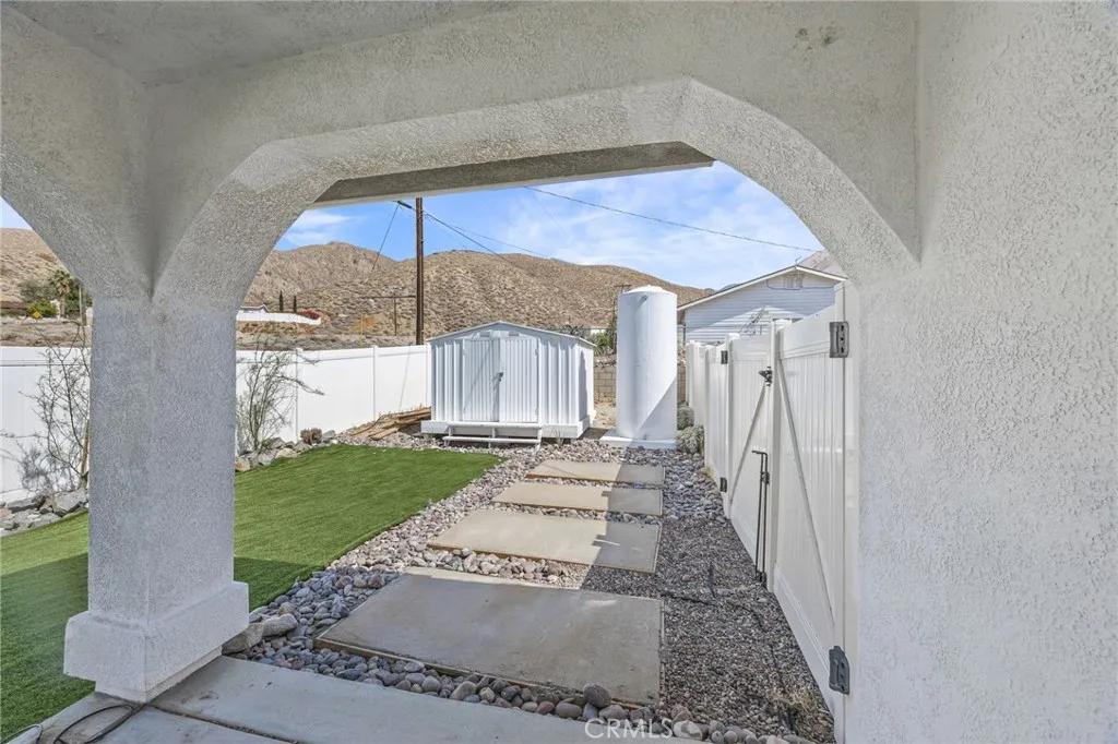 main property photo 27