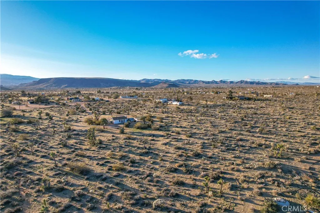 main property photo 40