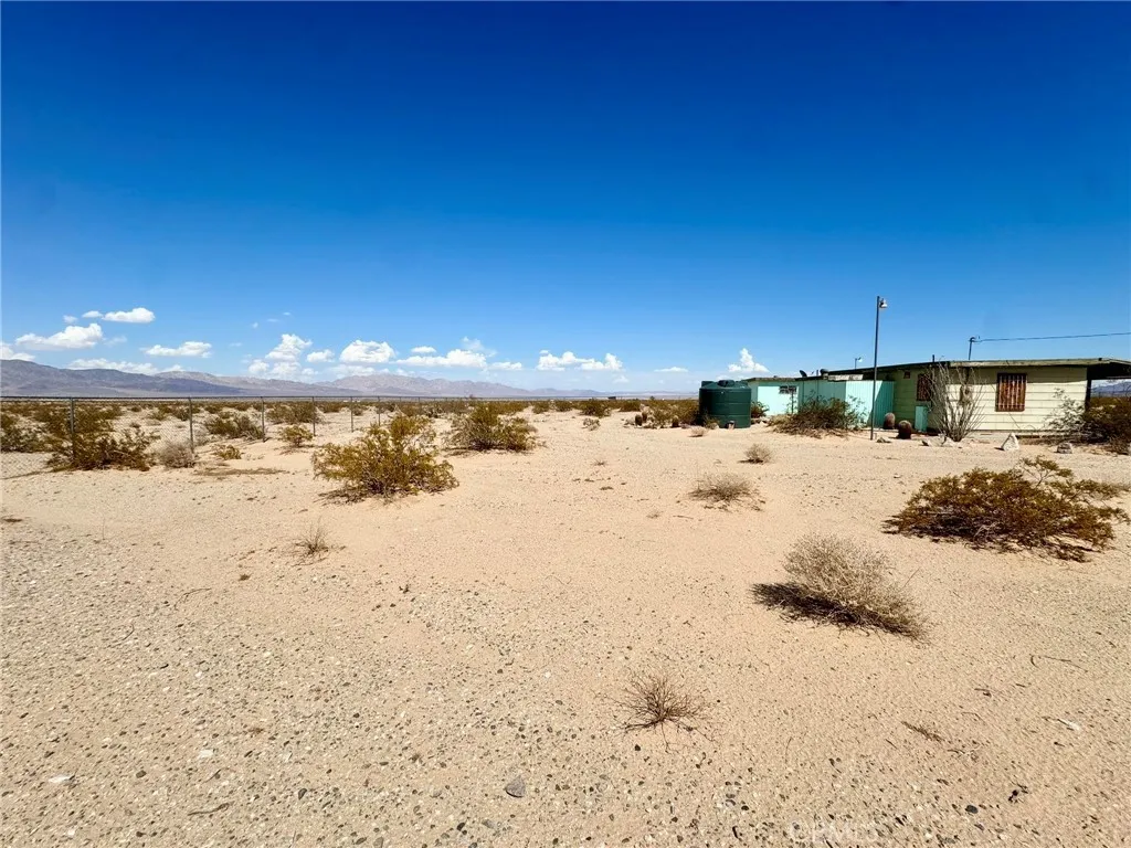 main property photo 17