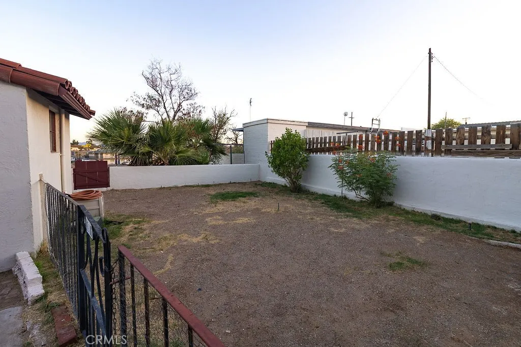 main property photo 40