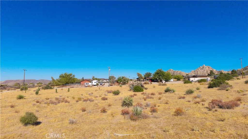 main property photo 6
