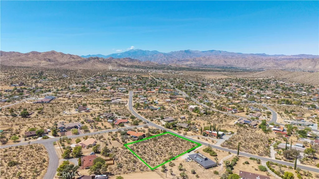 main property photo 22